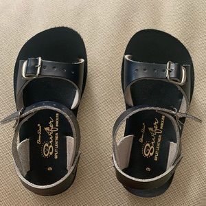 Salt Water Sun-San Surfer Sandals